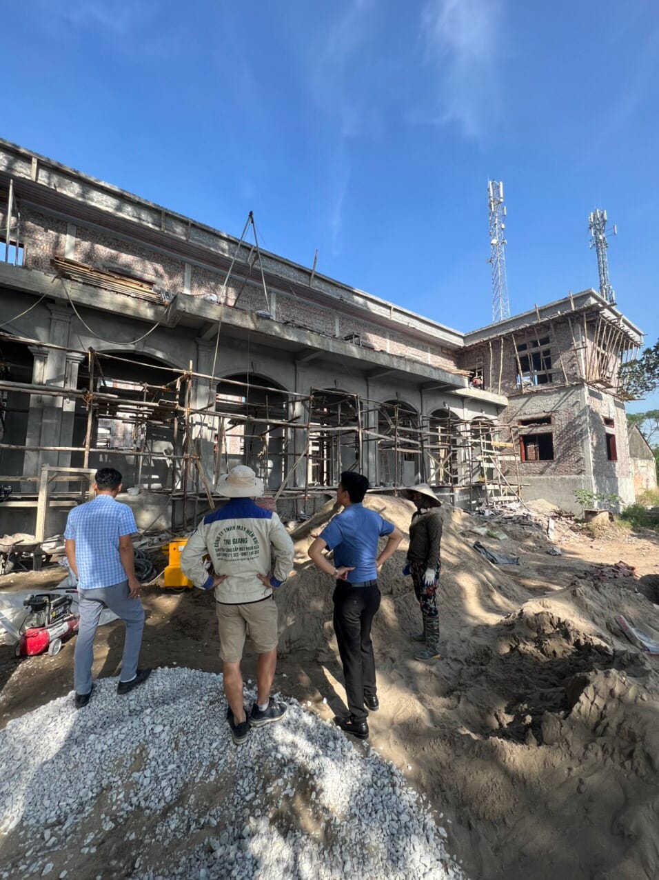 Bàn Giao Máy Phun Vữa Tri Giang   tại ninh bình 