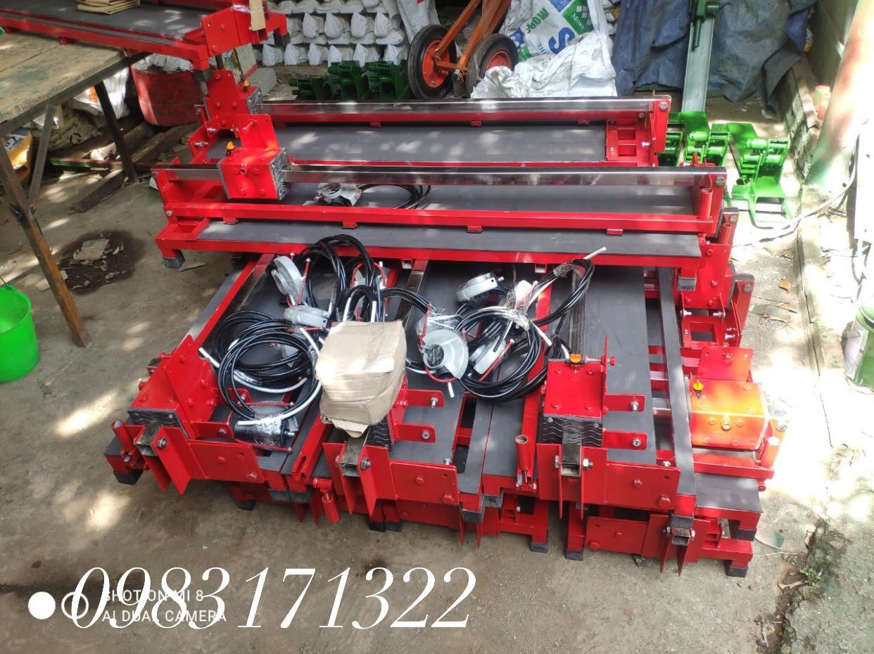 Bàn  cắt gạch 1 trục 